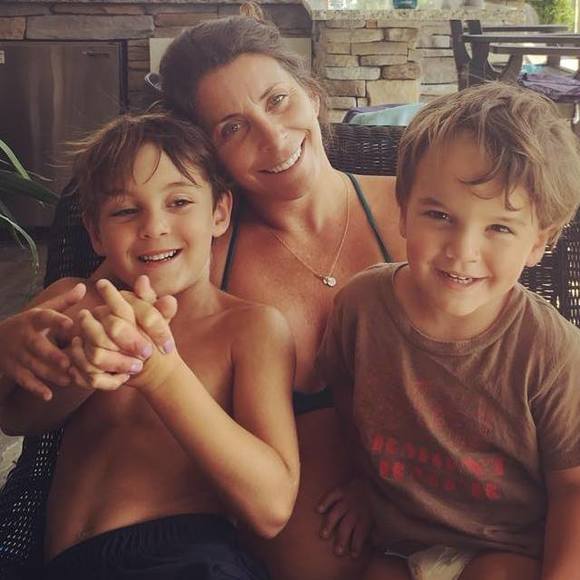 Meet your Posher, Dana - Picture 1 of 1